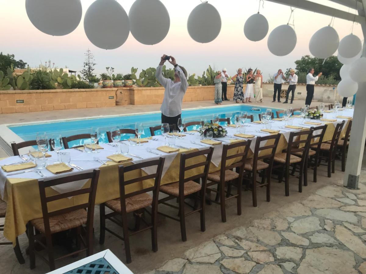 Villa Ceni - Appartamenti Con Camere, Cucina, Wc E Terrazza Sul Mare In Villa Con Piscina, Giardino E Parcheggio Marinella di Selinunte Bagian luar foto