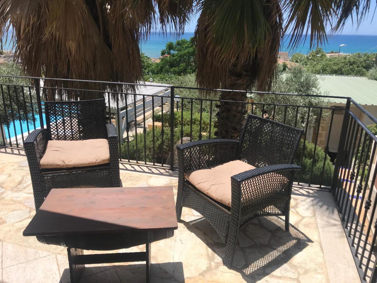 Villa Ceni - Appartamenti Con Camere, Cucina, Wc E Terrazza Sul Mare In Villa Con Piscina, Giardino E Parcheggio Marinella di Selinunte Bagian luar foto