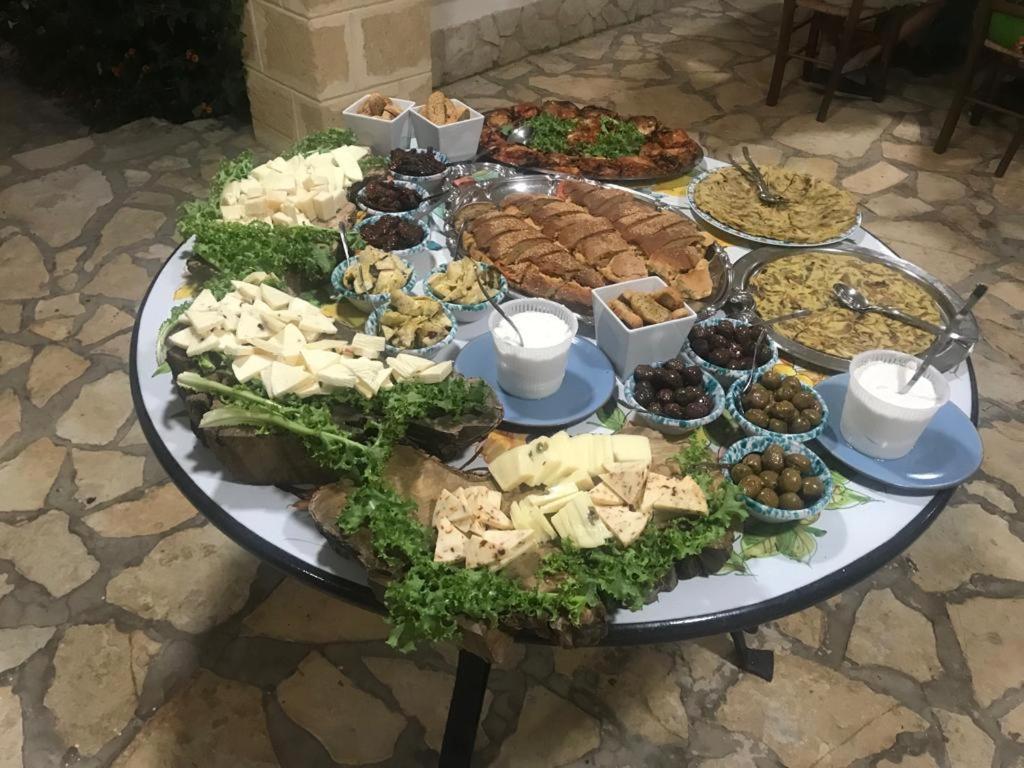 Villa Ceni - Appartamenti Con Camere, Cucina, Wc E Terrazza Sul Mare In Villa Con Piscina, Giardino E Parcheggio Marinella di Selinunte Bagian luar foto