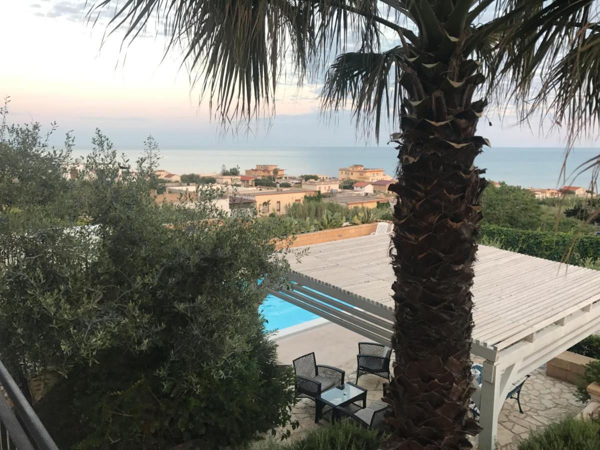 Villa Ceni - Appartamenti Con Camere, Cucina, Wc E Terrazza Sul Mare In Villa Con Piscina, Giardino E Parcheggio Marinella di Selinunte Bagian luar foto
