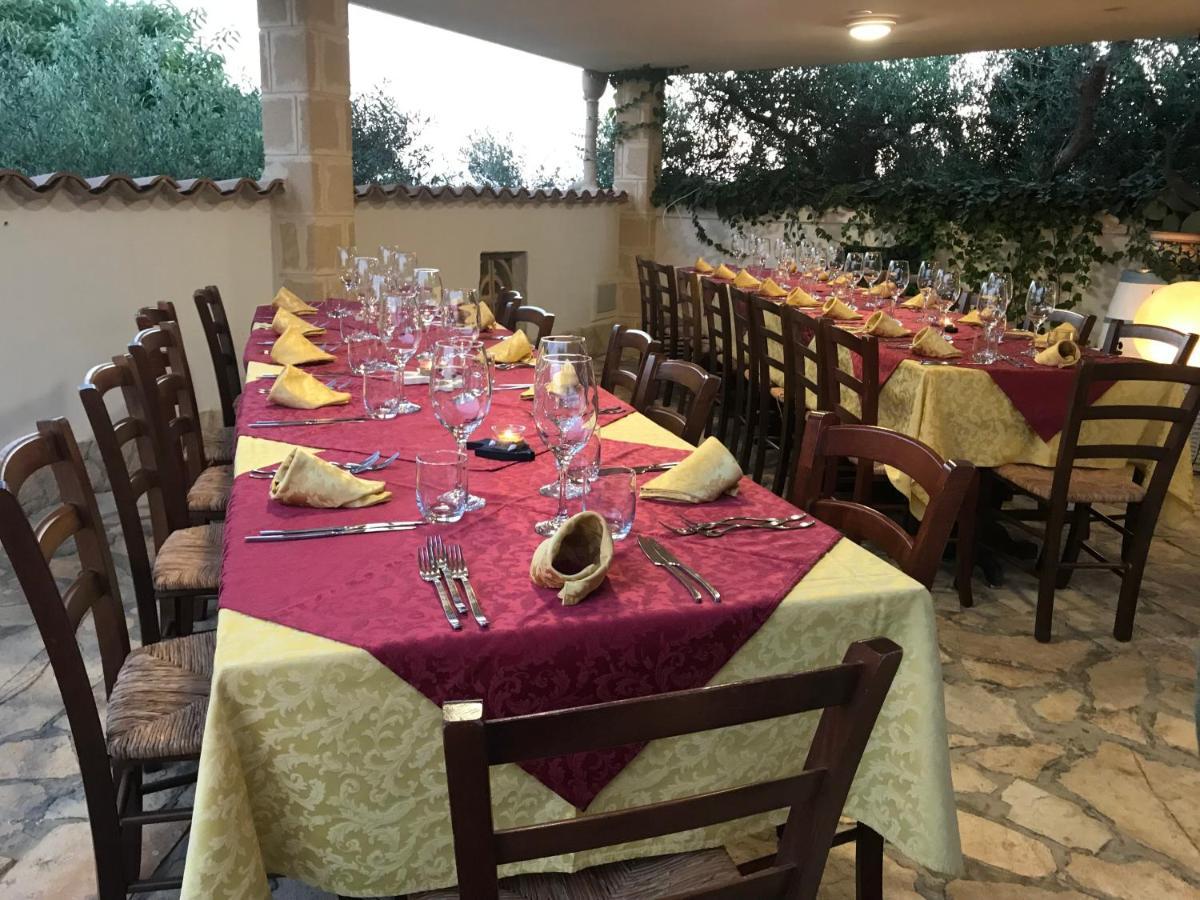 Villa Ceni - Appartamenti Con Camere, Cucina, Wc E Terrazza Sul Mare In Villa Con Piscina, Giardino E Parcheggio Marinella di Selinunte Bagian luar foto