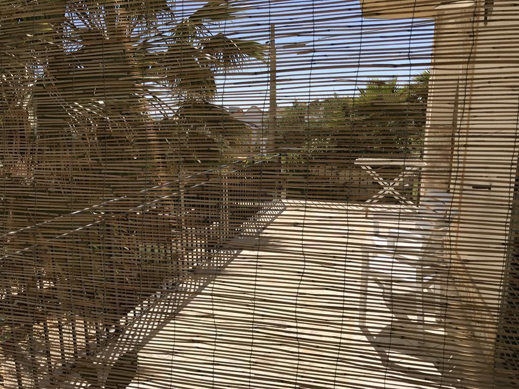Villa Ceni - Appartamenti Con Camere, Cucina, Wc E Terrazza Sul Mare In Villa Con Piscina, Giardino E Parcheggio Marinella di Selinunte Bagian luar foto